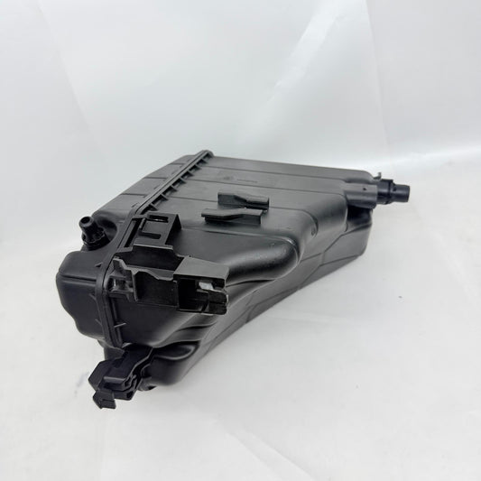BMW G30 G32 G38 530i 520i Su Tankı 17139884859 En Uygun Oto Parça