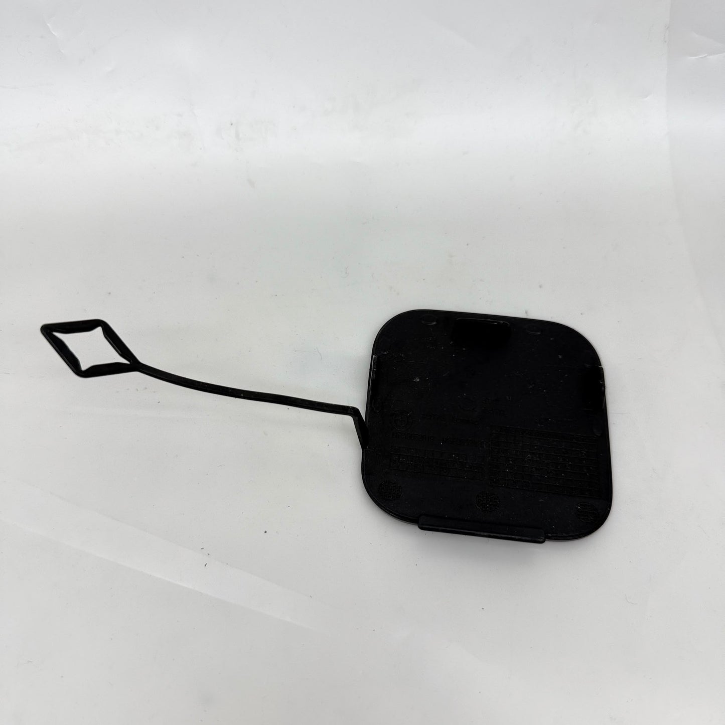 BMW G22 4 Serisi M Sport Arka Tampon Çeki Demiri Kapağı 51127114609