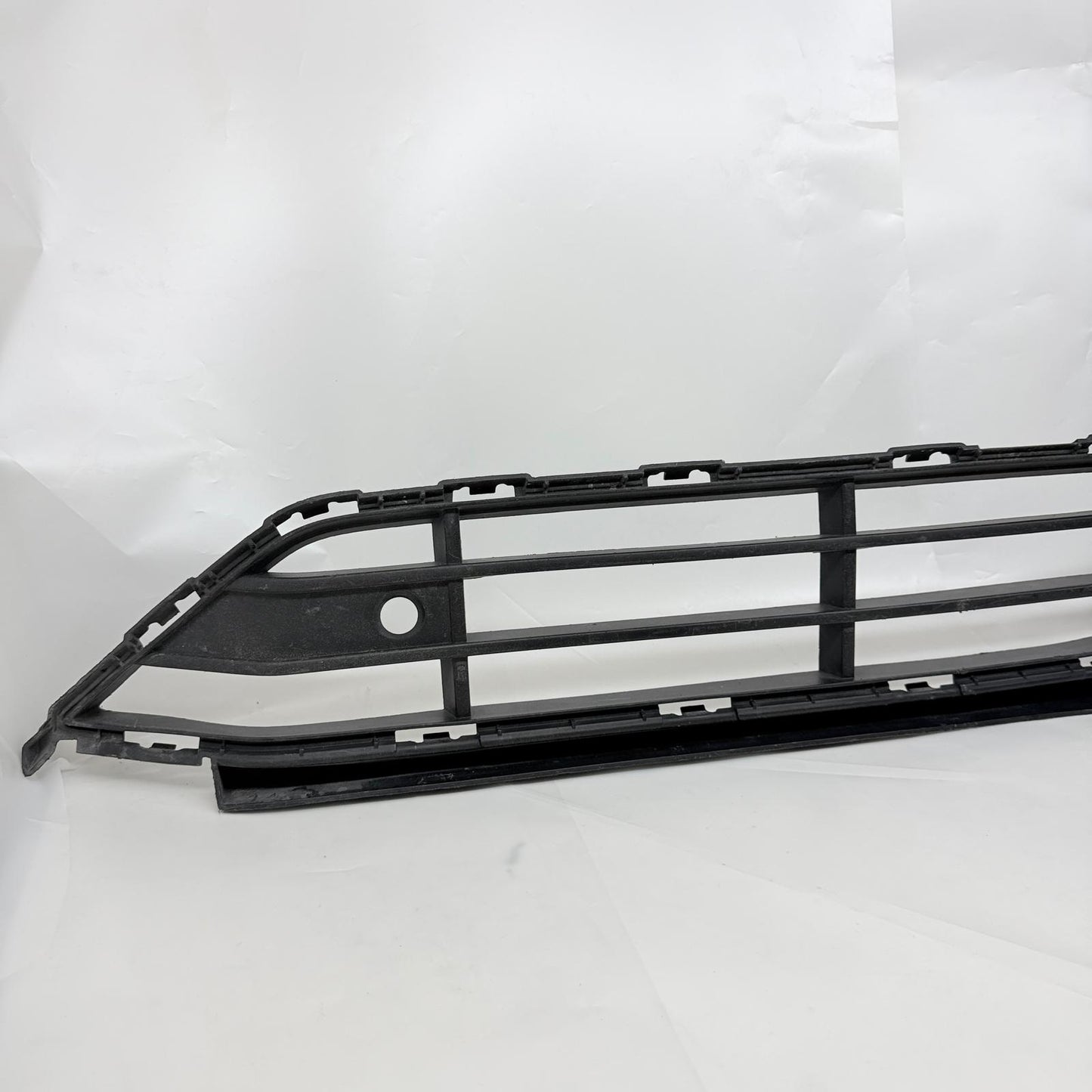 Volvo XC90 Ön Tampon Orta Izgara 31663497