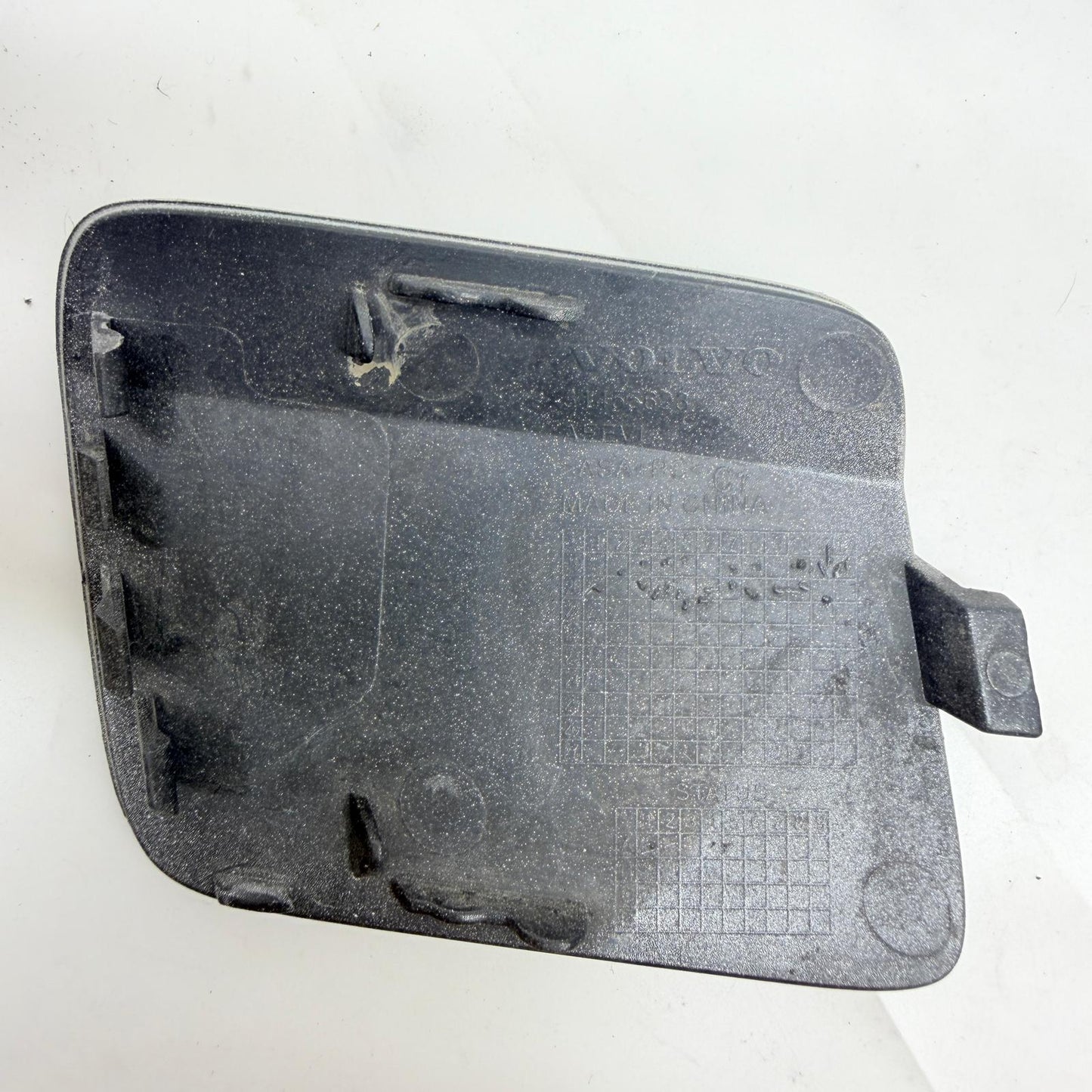 Volvo S60 Ön Tampon Çeki Demir Kapağı 31663578