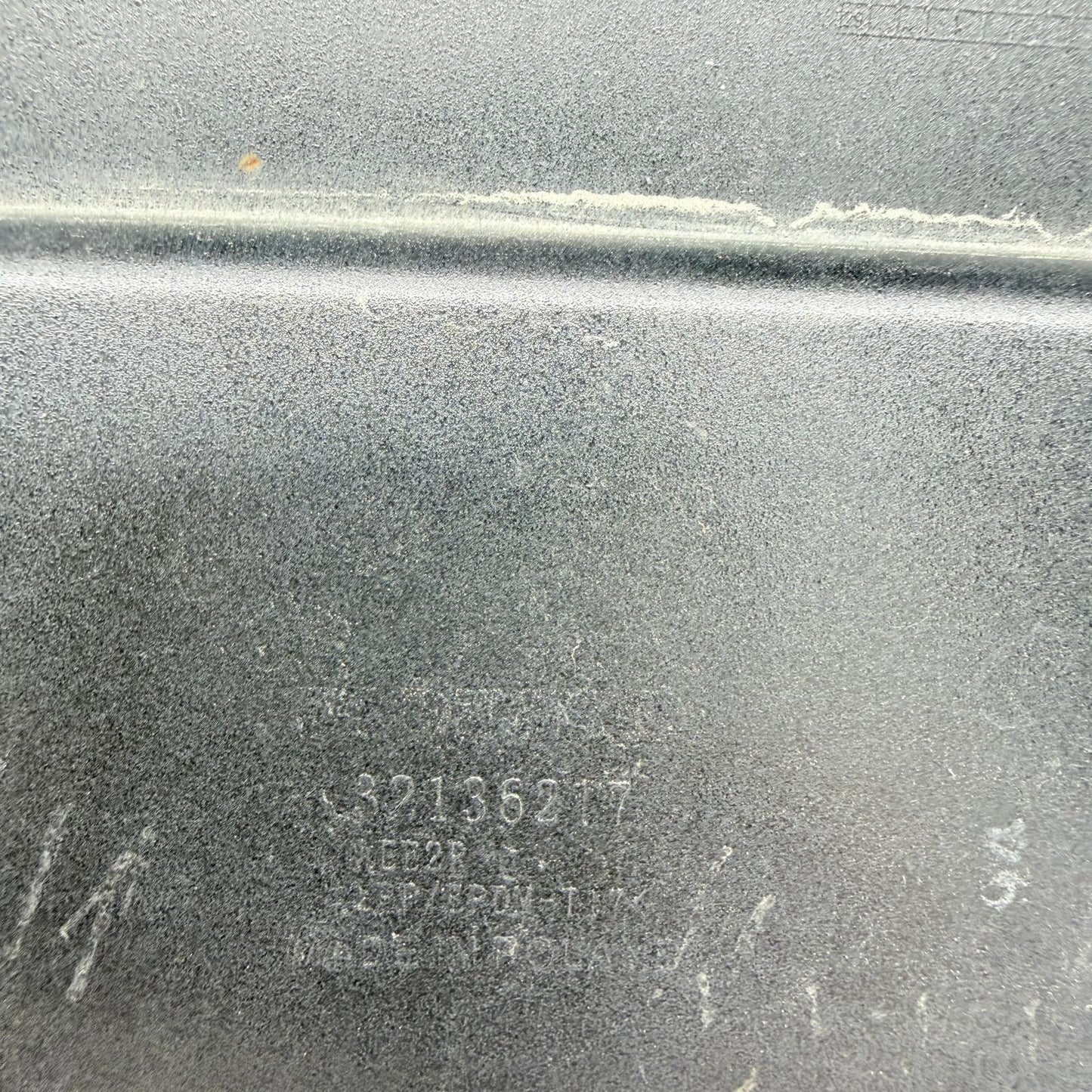 Volvo XC60 Arka Tampon Difüzörü 32136217