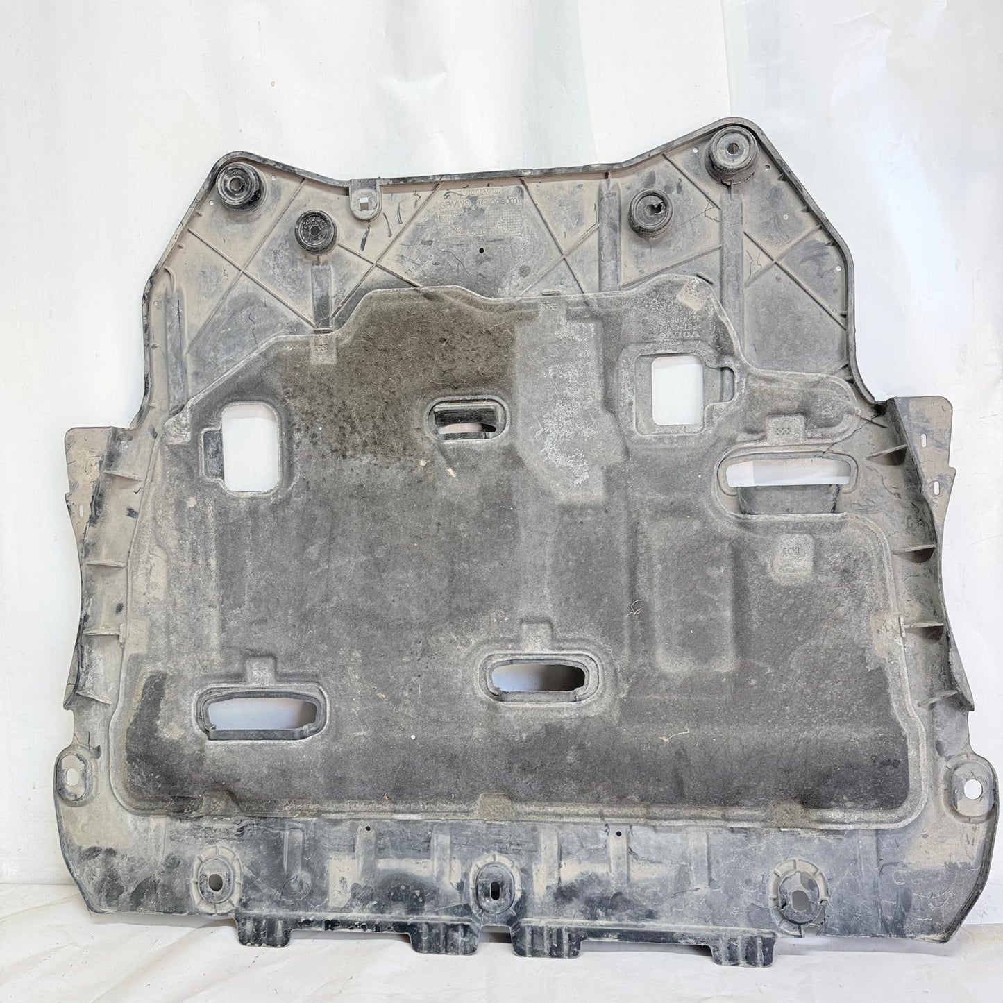 Volvo XC40 Motor Alt Muhafaza 32226765 32241049 En Uygun Oto Parça