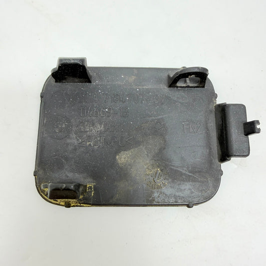 BMW 5 E60 LCI Ön Tampon Çeki Demir Kapağı 51117184707