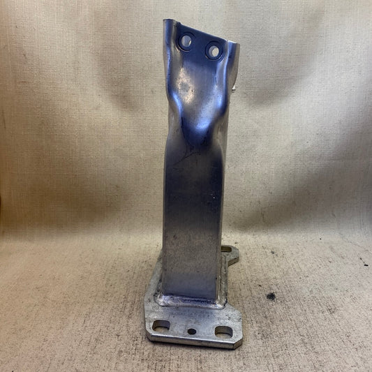 BMW Z4 E89 Şase Bağlantı Ayağı/Tampon Demir Ayağı