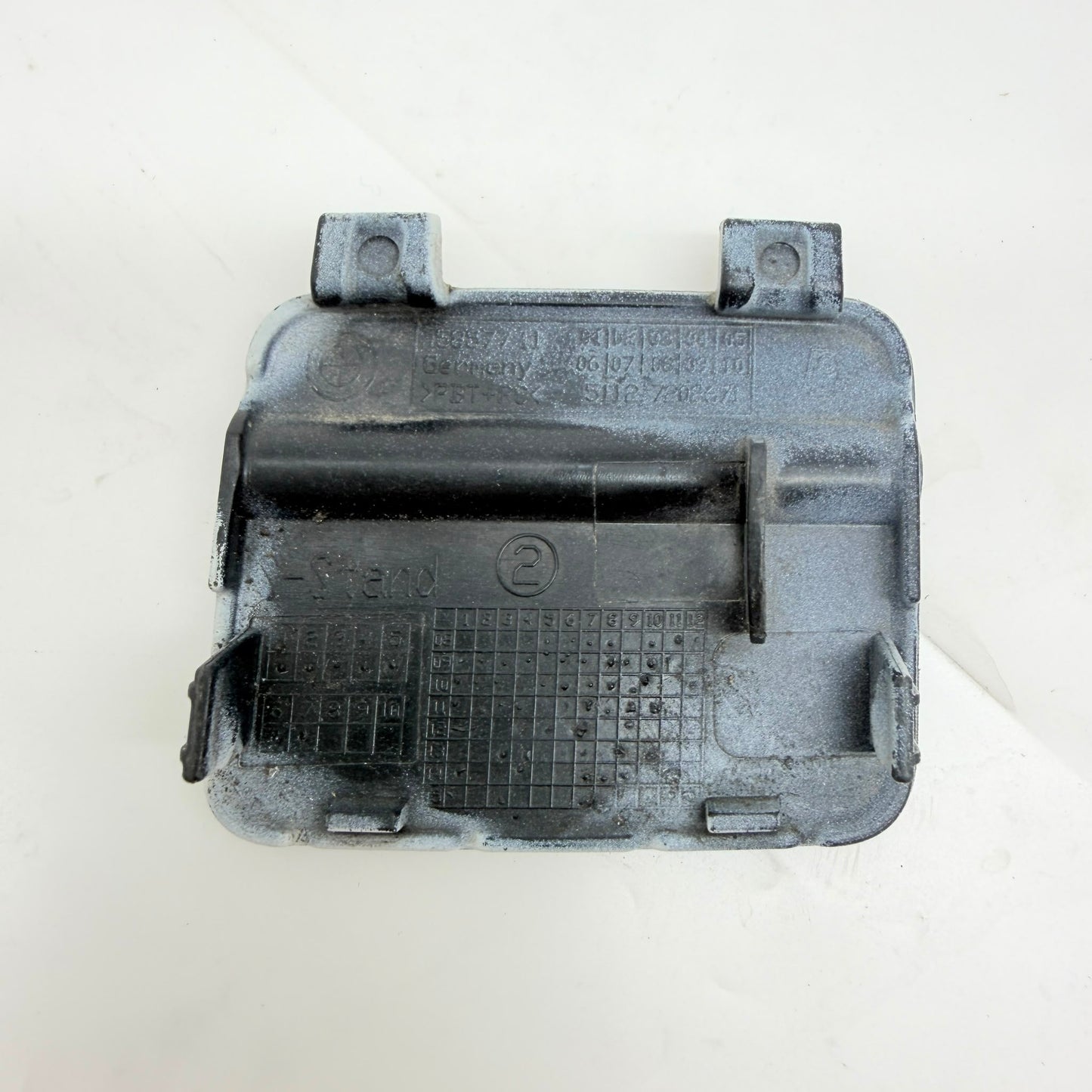 BMW 3 E90 LCI Arka Tampon Çeki Demir Kapağı 51127202671