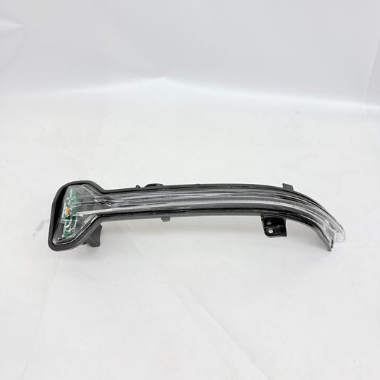 BMW 3 Serisi G20 Sol Ayna Sinyali 63137498159 En Uygun Oto Parça