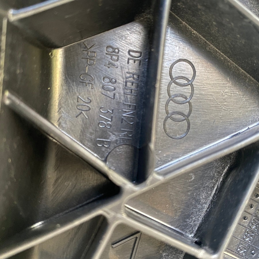 AUDI A3 Arka Tampon Braketi 8P4807378B