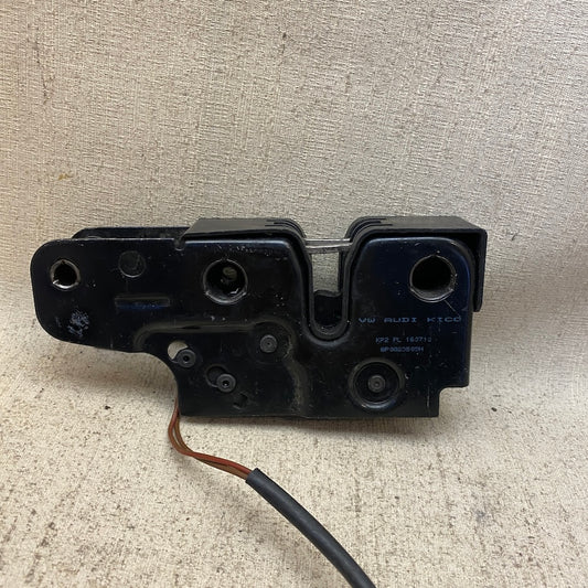 AUDI A3 Kaput Kilidi 8P0823509H