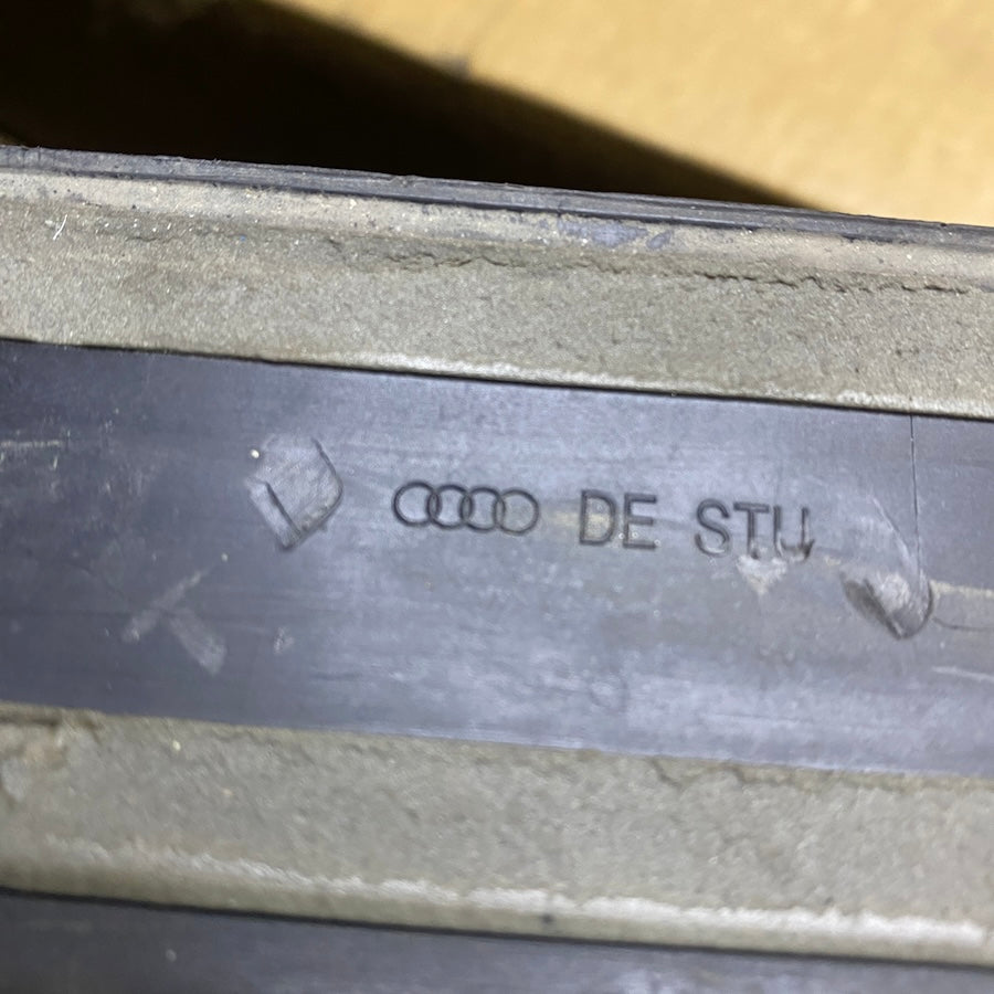 AUDI A3 S Line Eşik Kaplaması 8P3 853 491