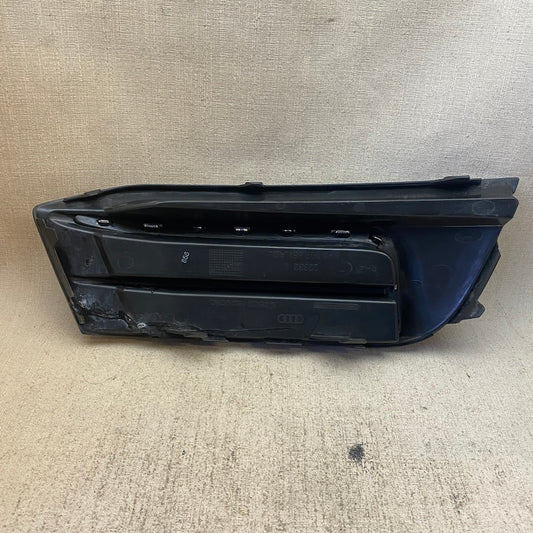 AUDI A3 Sis Far Kapağı Nikelajlı Sol 8V5807681AD