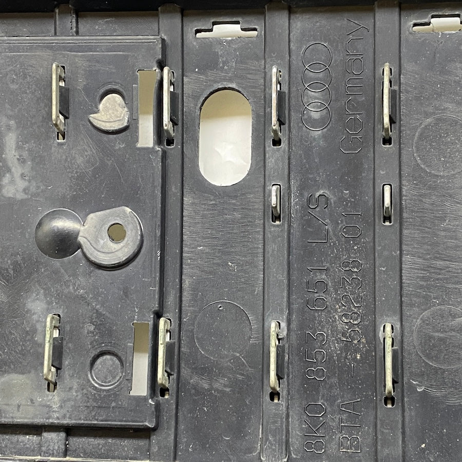 AUDI A4 B8 Allroad Ön Panjur 8K0853651