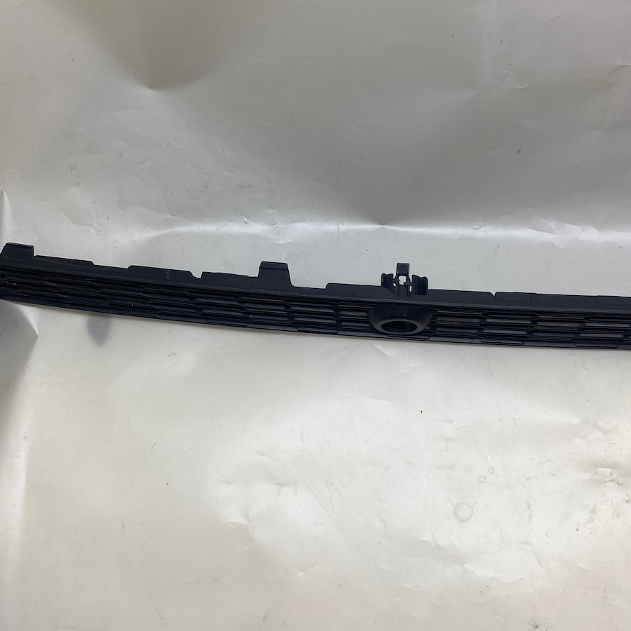 AUDI Q8 S-Line Arka Tampon Çıtası 4M8807823