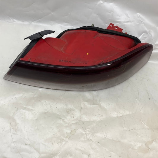 Alfa Romeo 159 Sağ Stop Lambası F939532802 (İçi Temizlenecek)