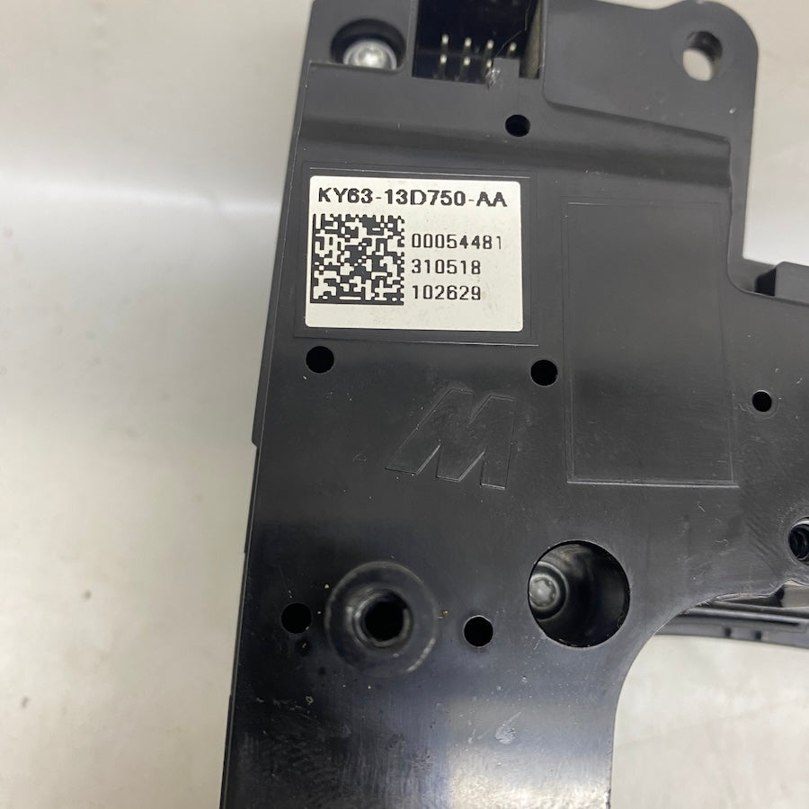 Aston Martin Vantage Radio Kontrol Tuşları Vites Konsolu KY63-13D750-AA Orijinal Çıkma 2019