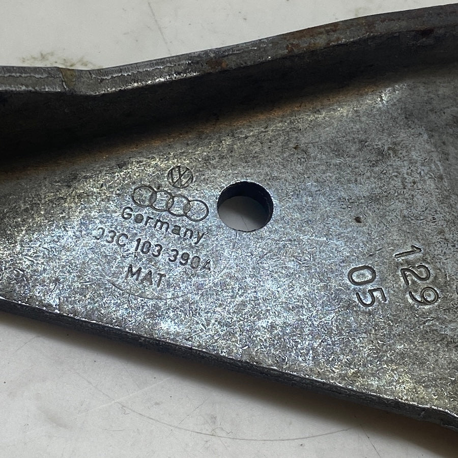 Audi A1 Motor Taban Desteği /Motor Takozu 03C103390