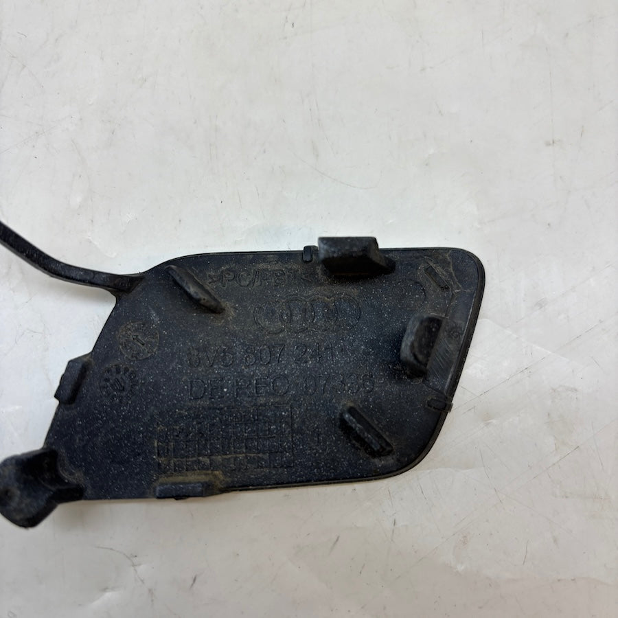 Audi A3 Ön Tampon Çeki Demir Kapağı 8V5807241