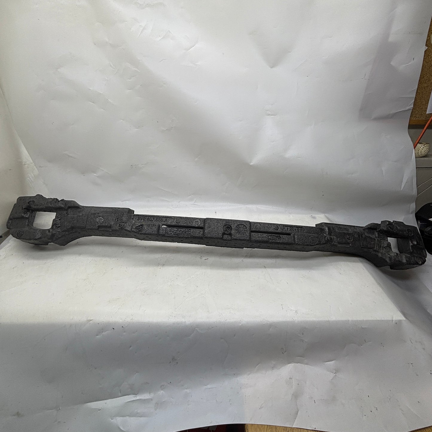 Audi A3 Ön Tampon Köpük 8V0807550A