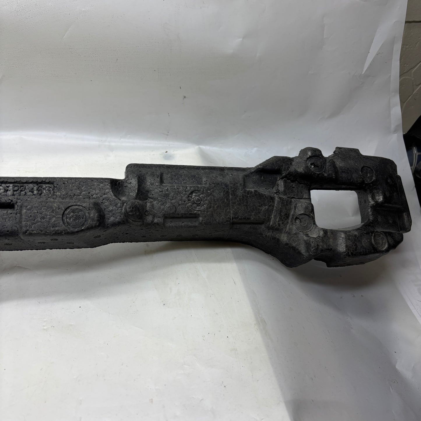 Audi A3 Ön Tampon Köpük 8V0807550A