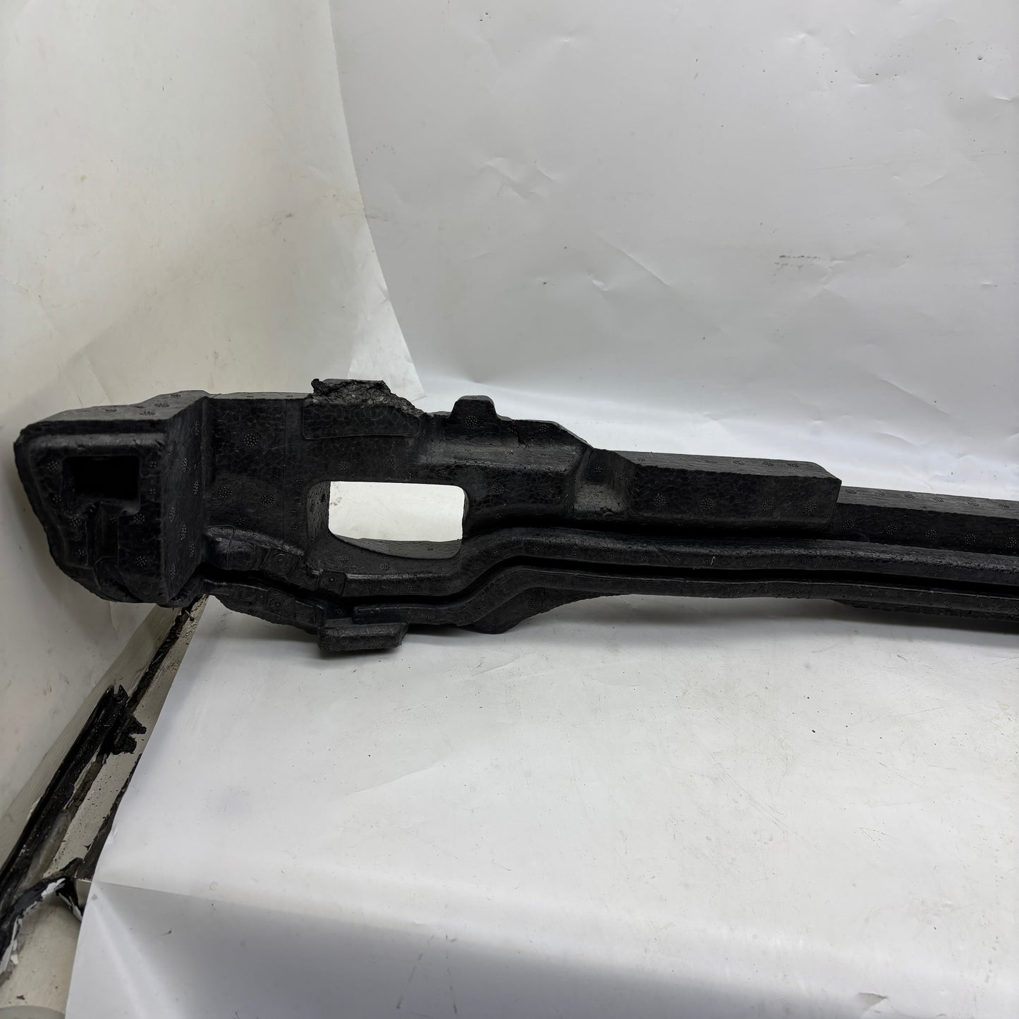 Audi A3 Ön Tampon Köpük 8V0807550A