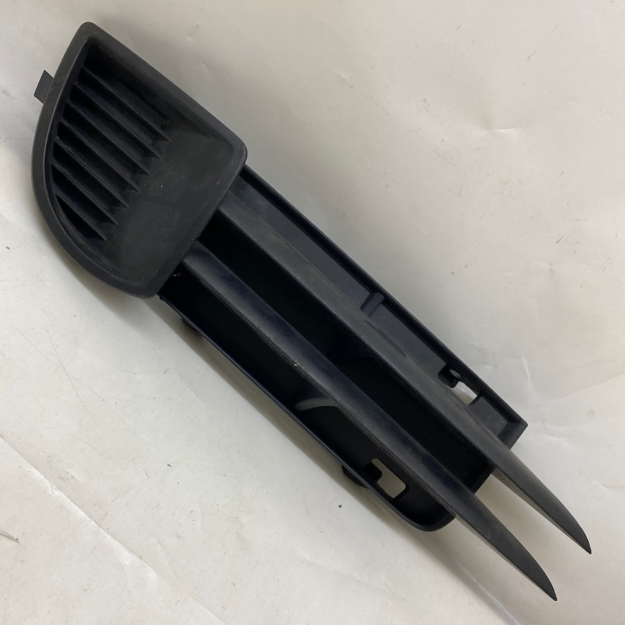 Audi A3 Ön Tampon Sağ Sis Kapağı (Sissiz) 8P3807682 (2004-2007)