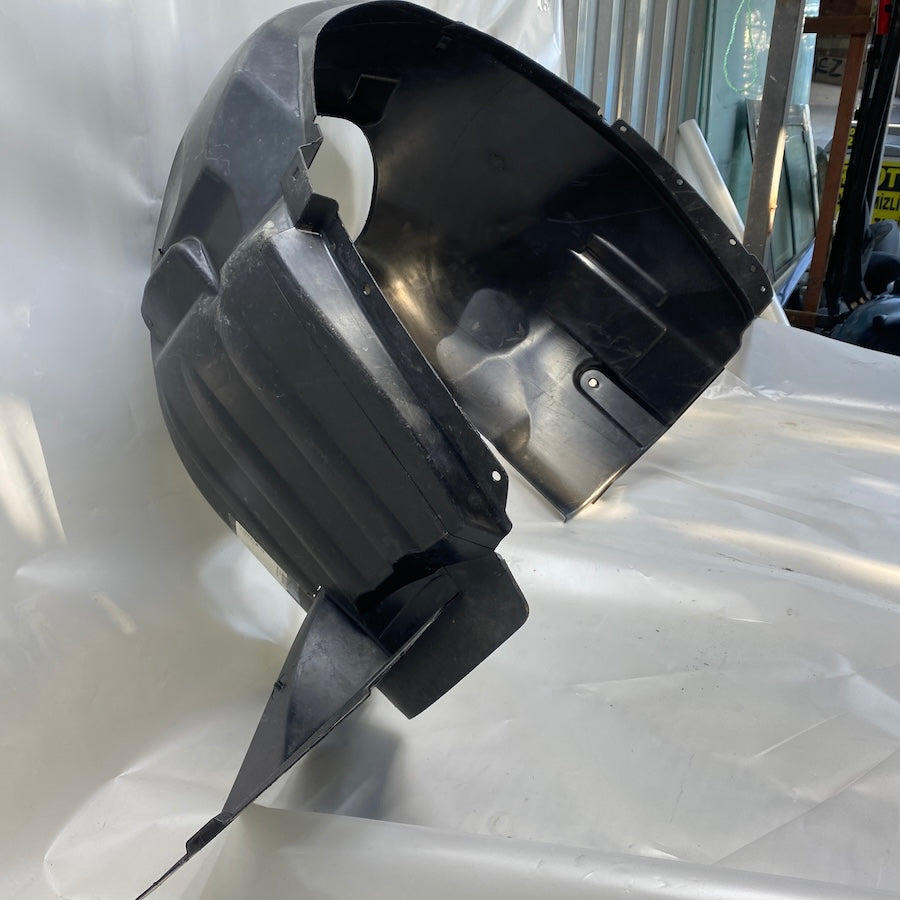 Audi A3 Sedan Sol Ön Çamurluk Davlumbazı 8V5821171G (2013-2020)