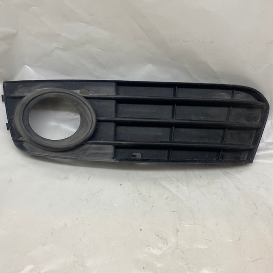Audi A4 B8 Sis Kapağı/Sis Lamba Kapağı 8K0807682/8K0807681