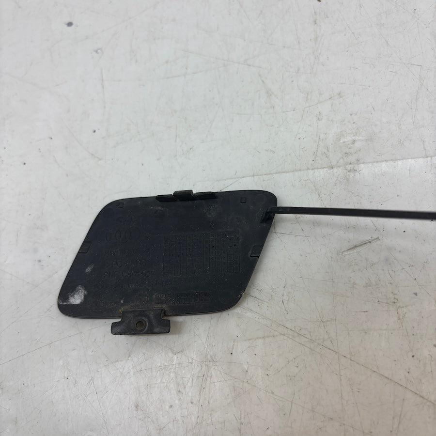 Audi A4 Ön Tampon Çeki Demir Kapağı 8W0807241 2016-2021 Orijinal Çıkma