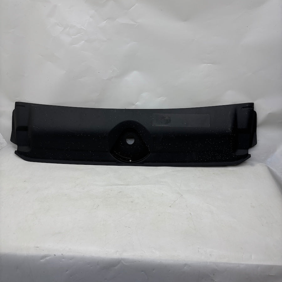 Audi A4 Panel Üst Kaplama 8W0807081