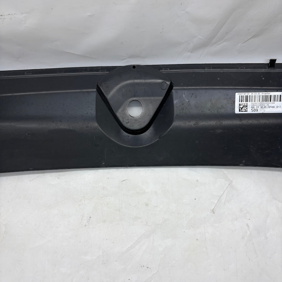 Audi A4 Panel Üst Kaplama 8W0807081