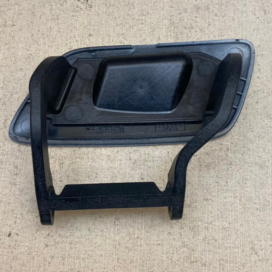 Audi A5 Sağ ön far yıkama kapağı 8T0955636