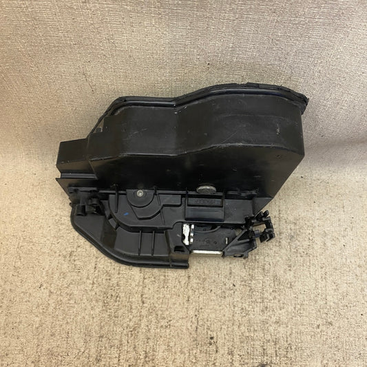 BMW 1 F20 F21 Ön kapı kilidi 7229461 A053702