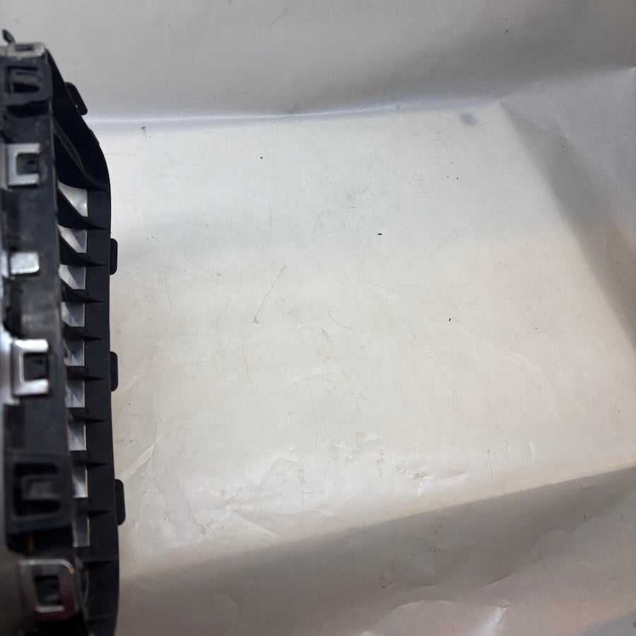 BMW 1 F20 LCI Sol Ön Panjur 7383769
