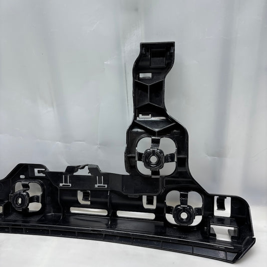 BMW 1 F40 Arka Tampon Orta Braket 51128496655