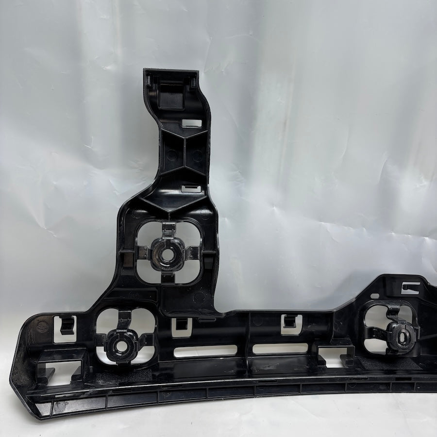 BMW 1 F40 Arka Tampon Orta Braket 51128496655