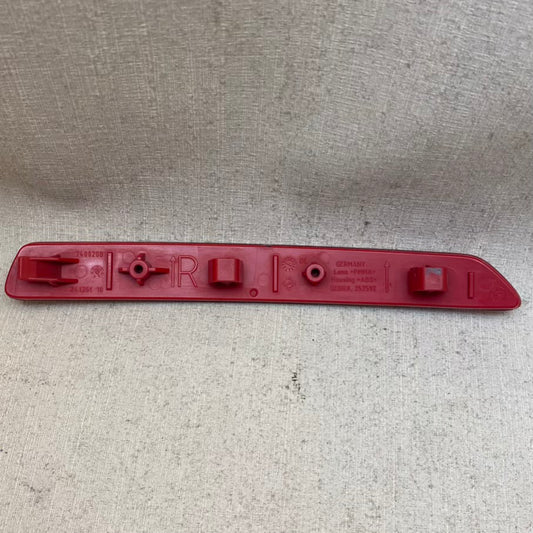 BMW 320d Touring Sağ Arka Reflektör 241351/252592