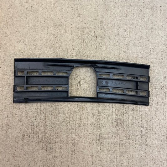 BMW 328xi Ön Sol Far Yıkama Braketi 51117138411