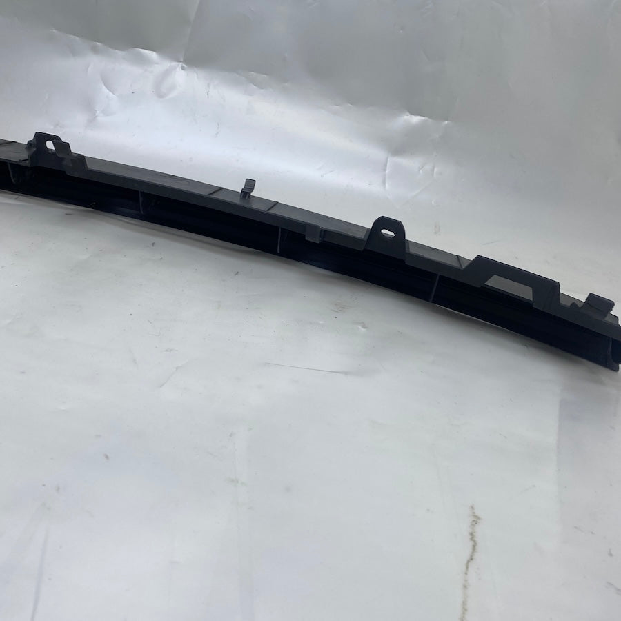 BMW 3 E46 Arka Cam Önü Izgarası 8204245 (2001-2006)