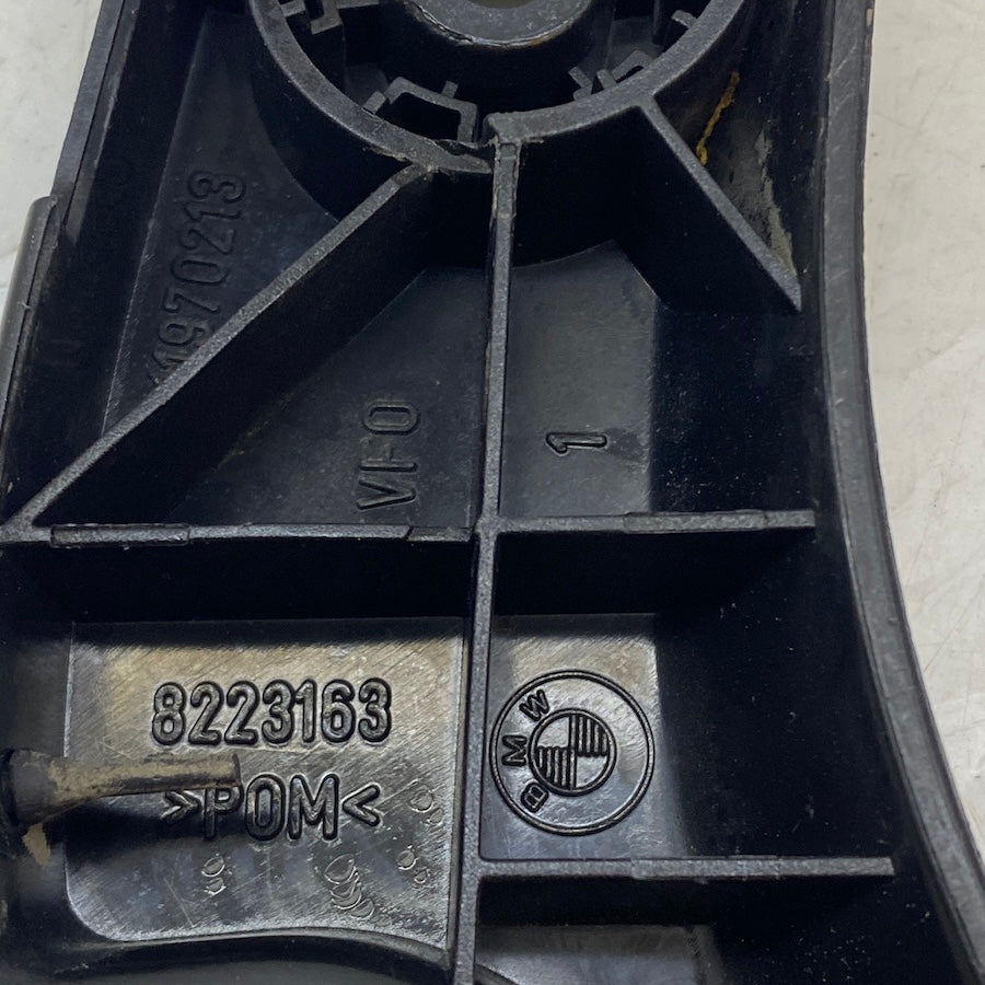 BMW 3 E46 Bagaj Kaput Açma Kolu 8223163 Orijinal Çıkma 2000-2006