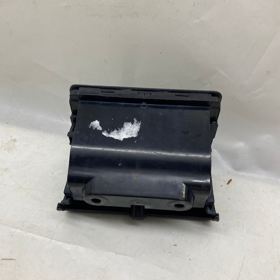 BMW 3 E46 Küllük 8225988 Orijinal Çıkma 2000-2006