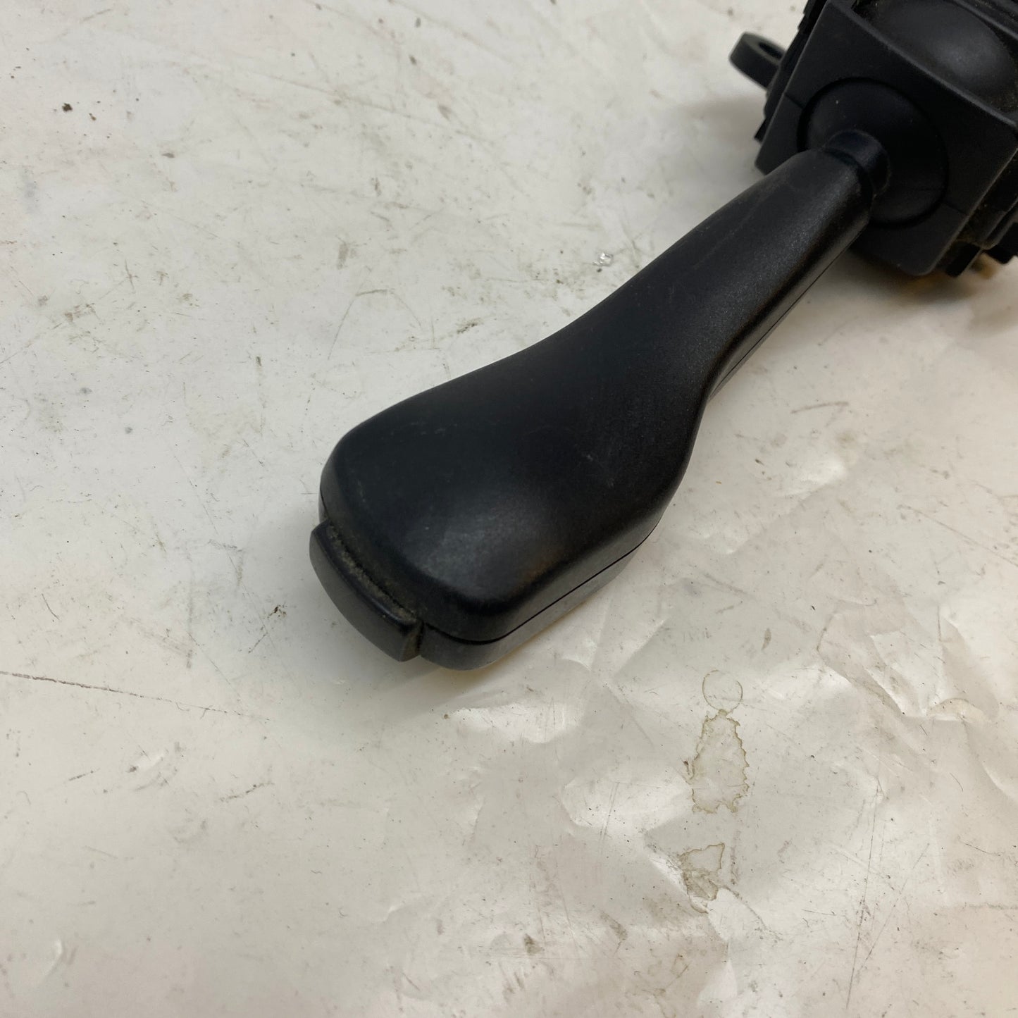 BMW 3 E46 Sinyal Kolu 8363668K 01-06
