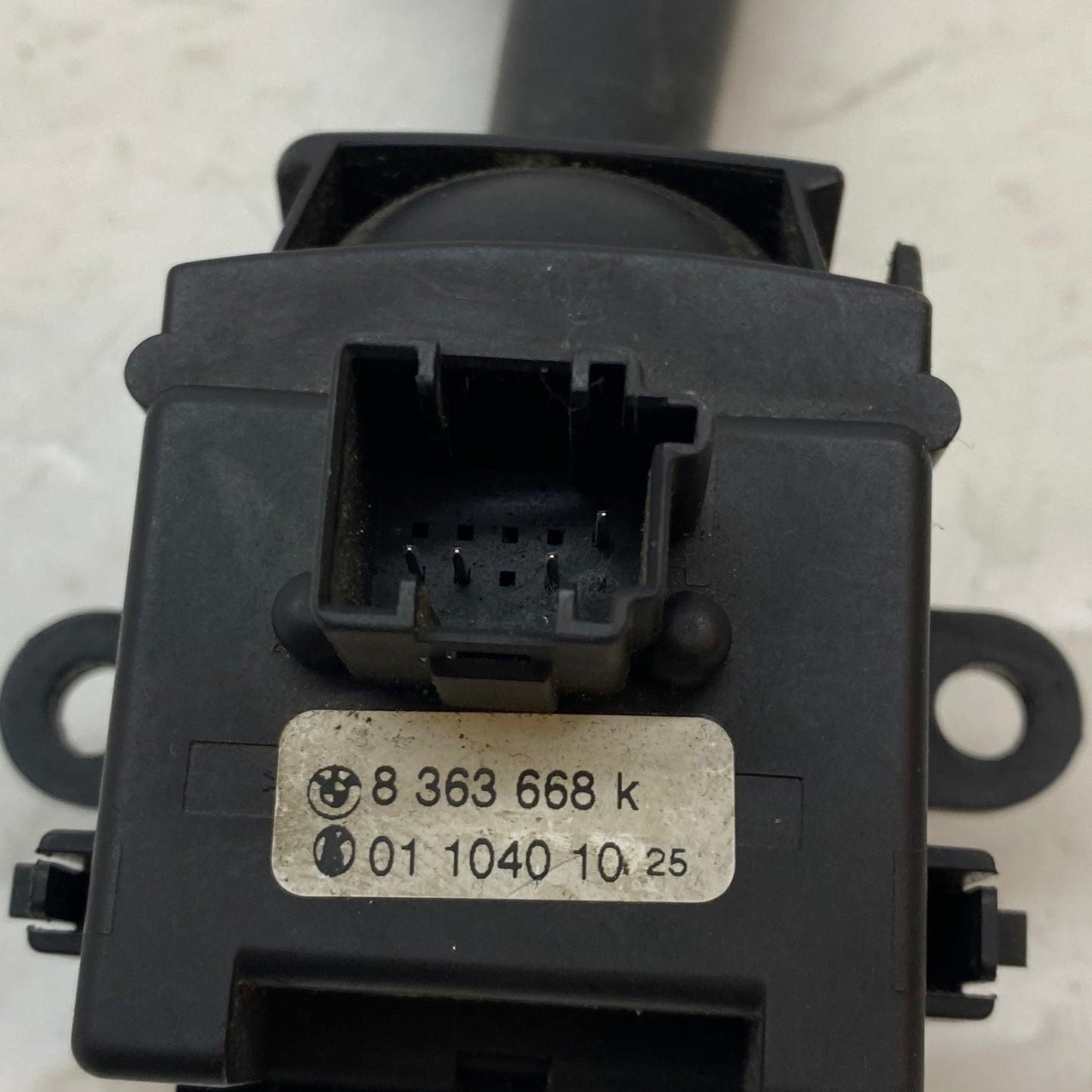 BMW 3 E46 Sinyal Kolu 8363668K 01-06