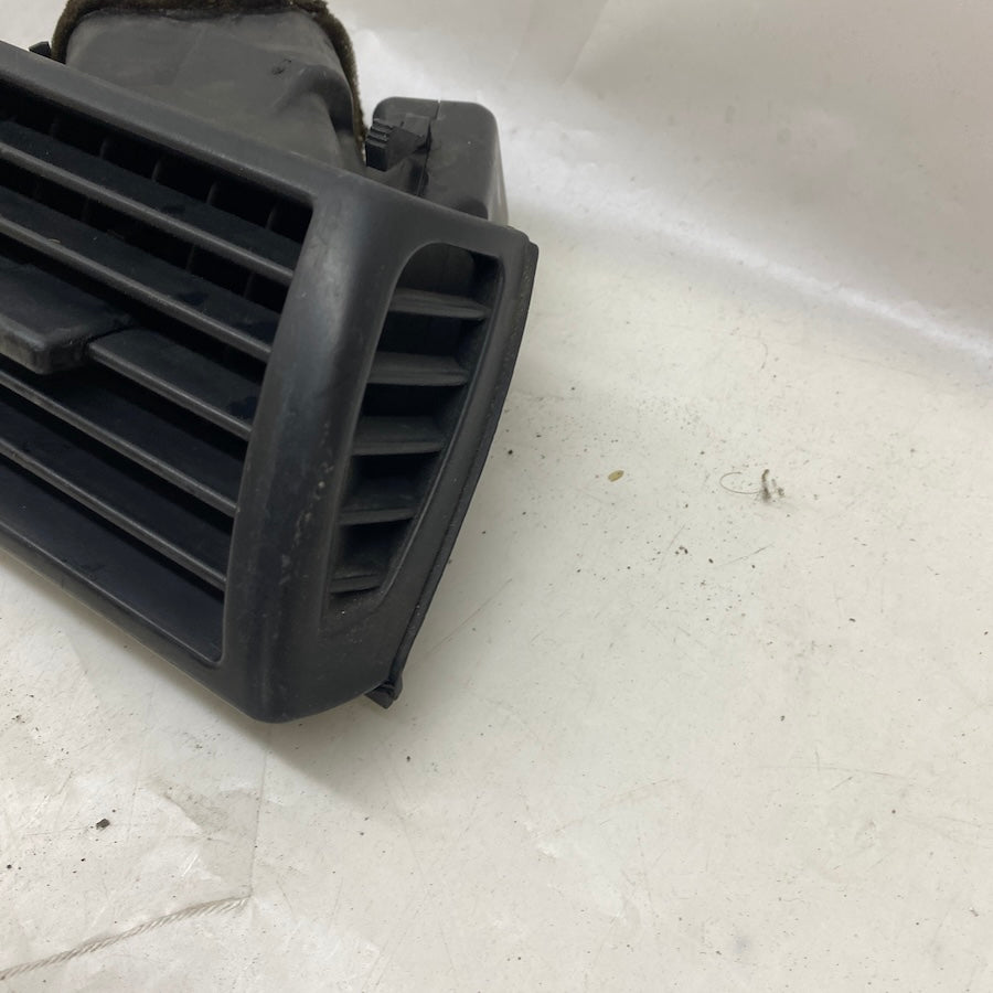 BMW 3 E46 Torpido Hava Üfleme Menfezi 6622-8361898