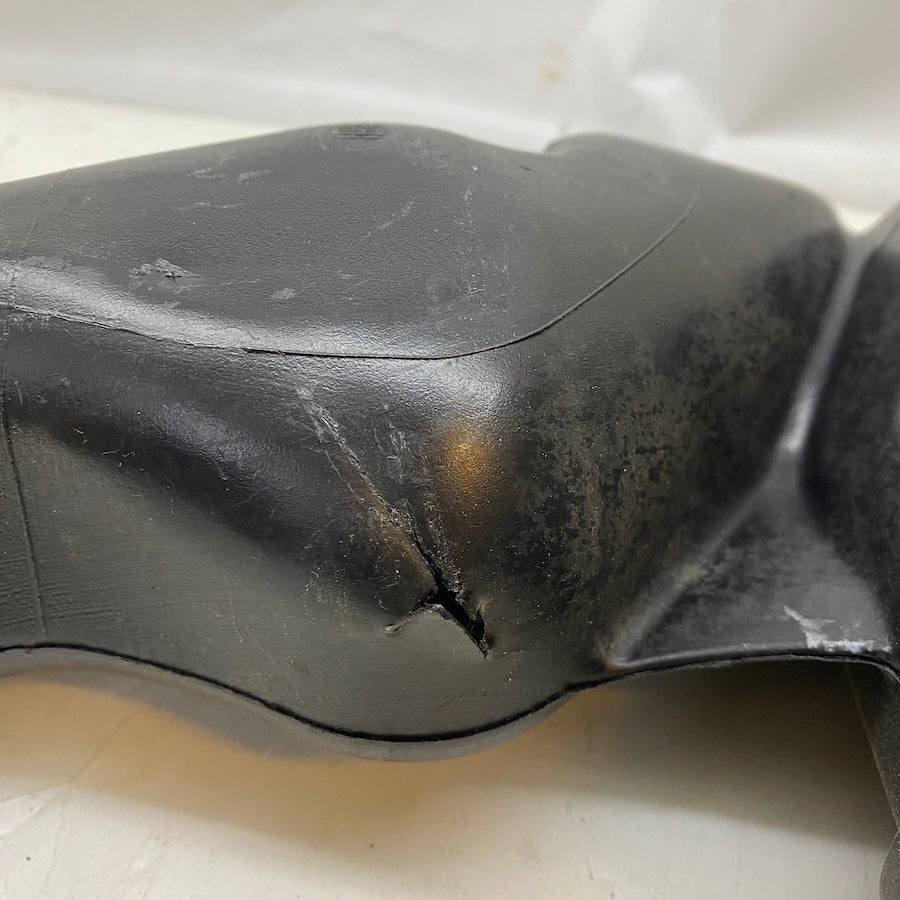 BMW E46 iç hava borusu – torpido altı yönlendirme parçası, çıkma OEM