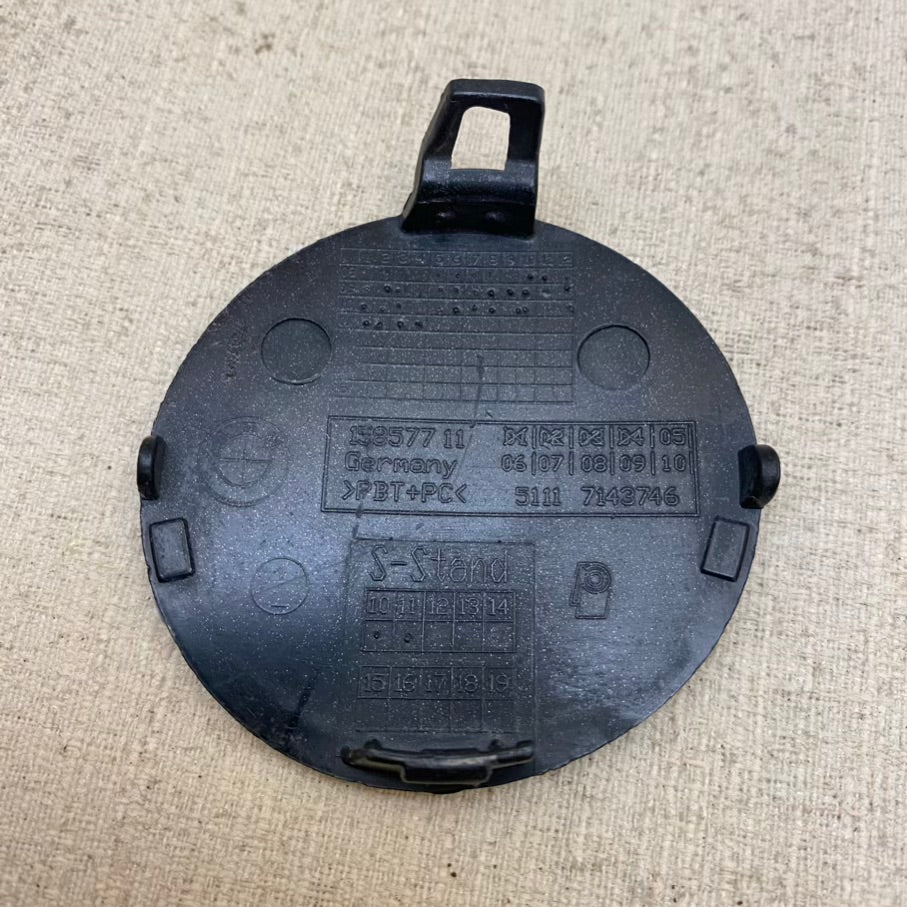 BMW 3 E90 E91 Ön çeki demir kapağı 5111 7143746