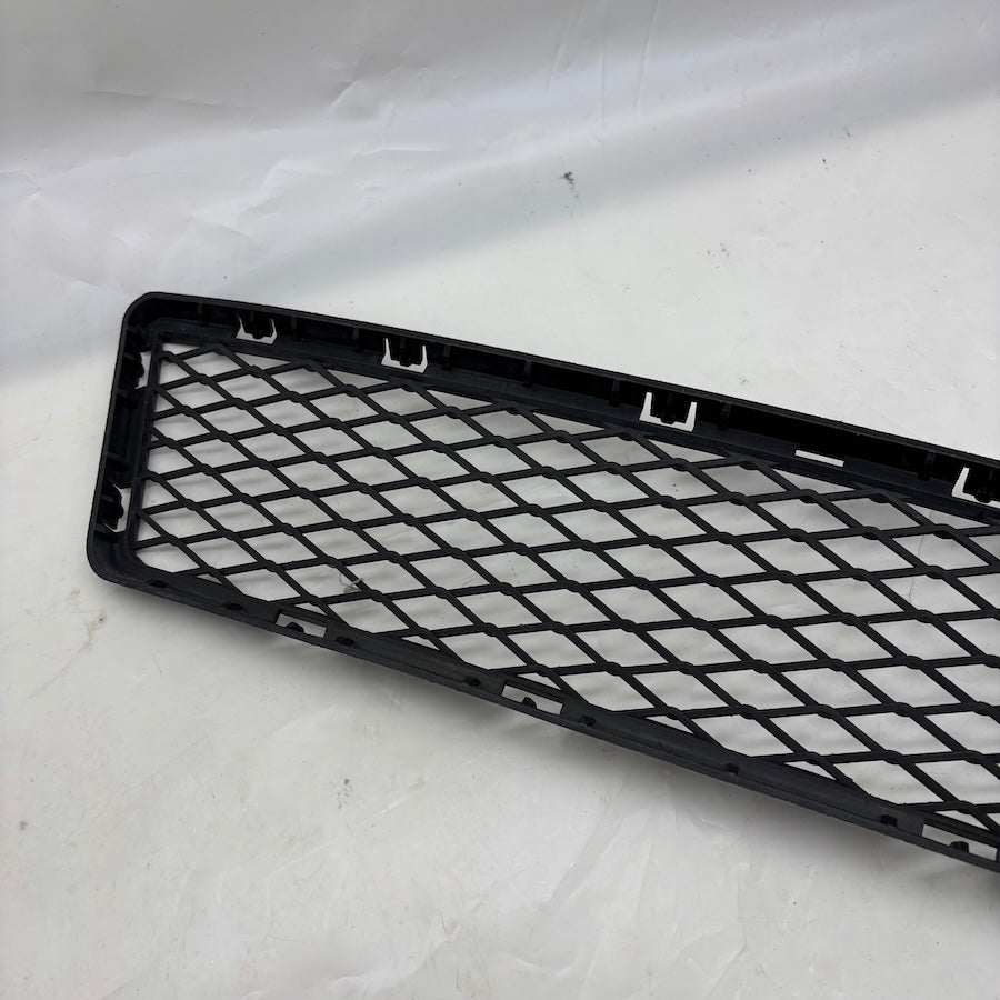 BMW 3 E92 E93 Ön Tampon Izgarası 7128234-51117128234