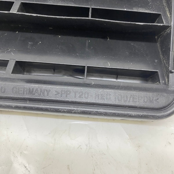 BMW 3 F30 Arka Çamurluk Havalandırma Menfezi 64229284647
