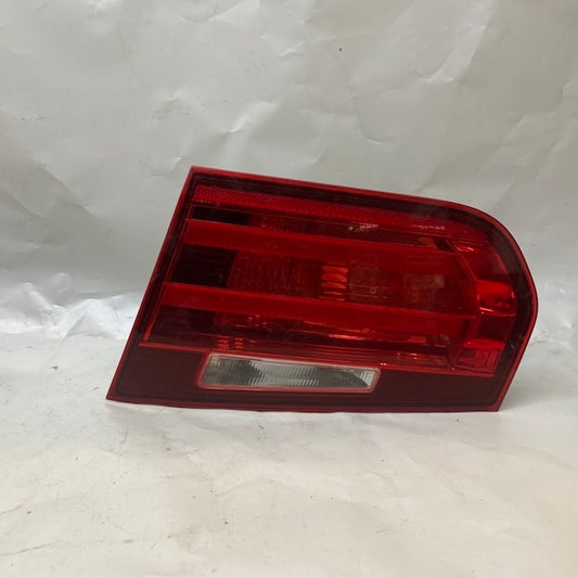 BMW 3 F30 Bagaj Stopu (İç) 63217371111 Orijinal