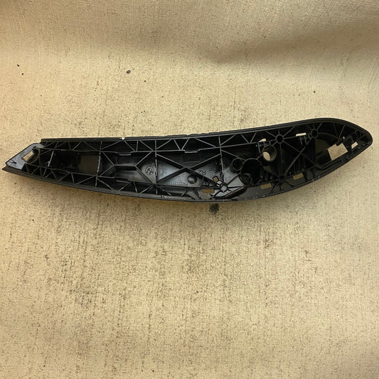 BMW 3 F30 F35 F31 Ön Sağ Kapı Çekme Kol Braketi 7281464