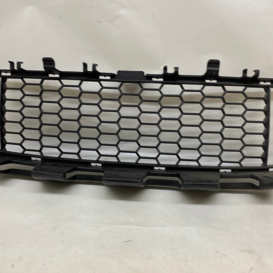 BMW 3 F30 M Ön Tampon Orta Izgara