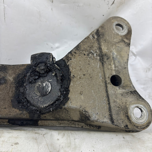 BMW 3 F30 N13 Şanzıman Traversi 22326788825